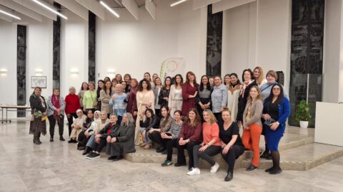 Starke Frauen teilen ihre Geschichten im KulturHaus Westhagen